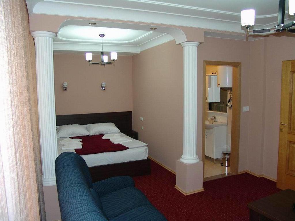 Hotel Roma 普里什蒂纳 外观 照片